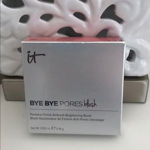 Bye bye pores blush IT cosmetics